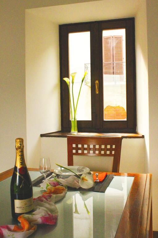 La Piazzetta Apartment Менаджо Екстериор снимка